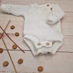 KAZUM Sweterek-body włóczkowe dziergane rosnące z dzieckiem 56-86 coconut