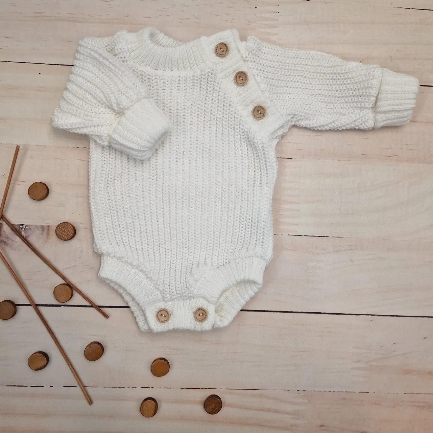 KAZUM Sweterek-body włóczkowe dziergane rosnące z dzieckiem 56-86 coconut