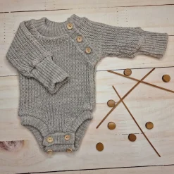KAZUM Sweterek-body włóczkowe dziergane rosnące z dzieckiem 56-86 hazelnut