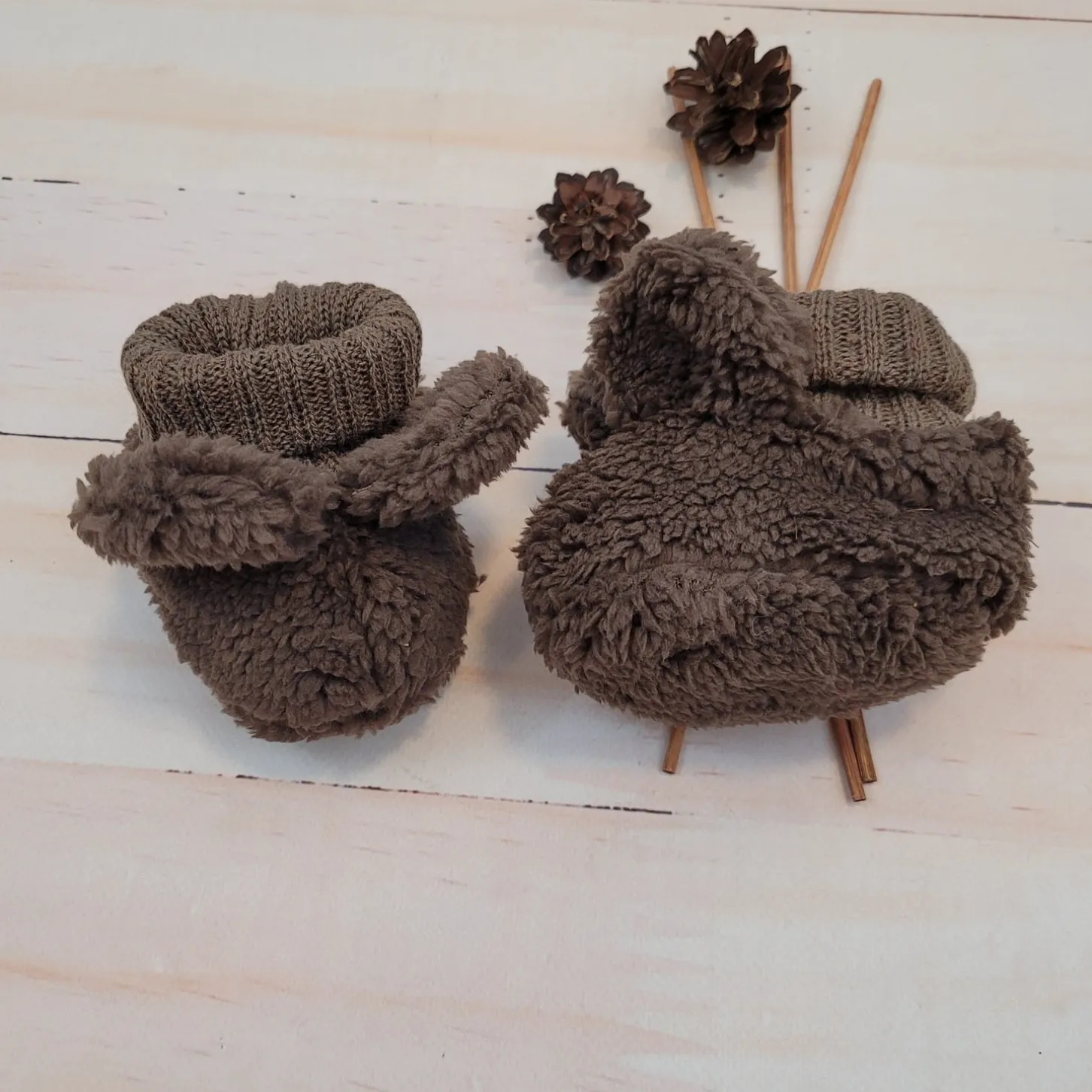 KAZUM Urocze buciki niemowlęce misiowe z uszkami i ściągaczem 56-86 chocolate muffin