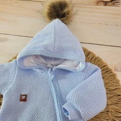Kombinezon włóczkowy wiosna jesień z pomponem niebieski ostatnie sztuki 86