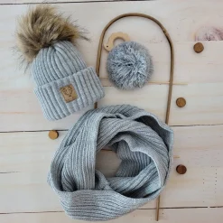Komplet Czapka zimowa z pomponem 3w1 + szalik szary