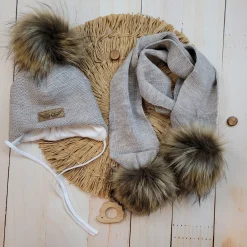 Komplet włóczkowy czapka wiązana z pomponem + szalik, piaskowy