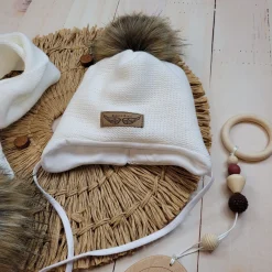 Komplet włóczkowy czapka wiązana z pomponem + szalik, biały