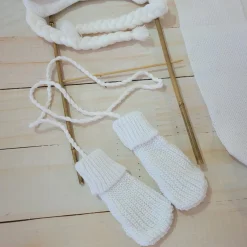 Komplet włóczkowy czapka wiązana + szalik + rękawiczki biały