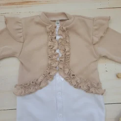 Nowoczesny elegancki pajacyk bawełniany z falbanką+opaska 56-62 beżowy