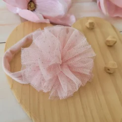 opaska tiulowa bezuciskowa z pomponem z tiulu różowa
