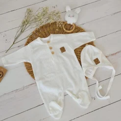 Pajacyk z guzikami + czapka wiązana komplet 2 cz 50-68 biały