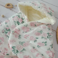 Śpiworek z bawełnianą podszewką do fotelika w róże
