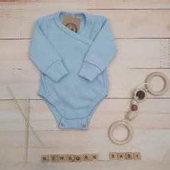 Prążkowane body kopertowe z regulacją, długi rękaw 50-62 błękitny