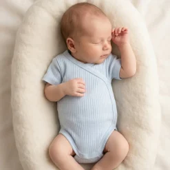 Prążkowane body kopertowe z regulacją, krótki rękaw 50-62 baby blue