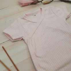 Prążkowane body kopertowe z regulacją, krótki rękaw 50-62 bright pink