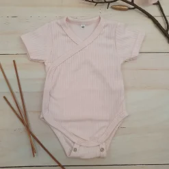 Prążkowane body kopertowe z regulacją, krótki rękaw 50-62 bright pink