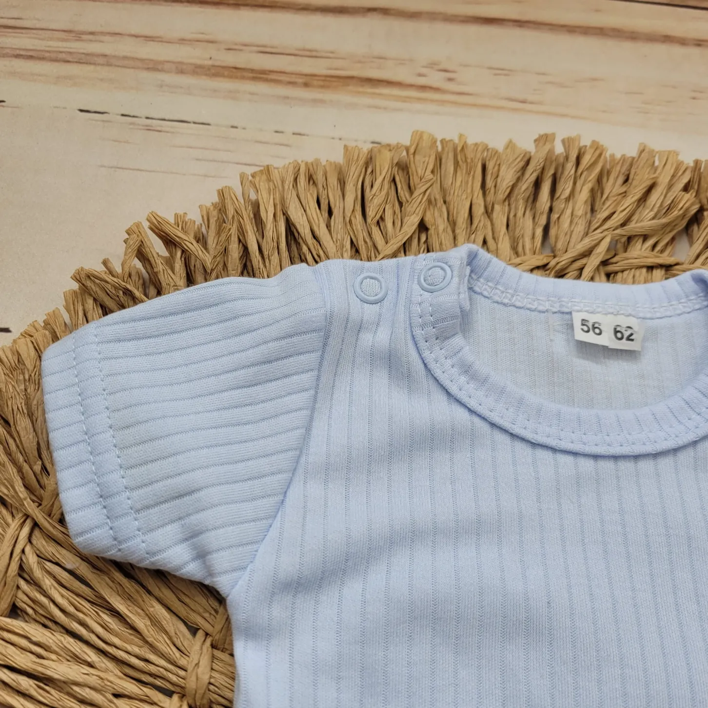 Prążkowane body rosnące wraz z dzieckiem 56-86 baby blue krótki rękaw