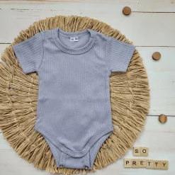 Prążkowane body rosnące wraz z dzieckiem 56-86 onyx krótki rękaw