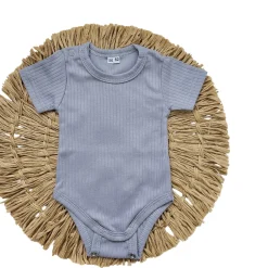 Prążkowane body rosnące wraz z dzieckiem 56-86 onyx krótki rękaw
