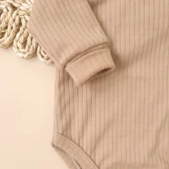 Prążkowane body rosnące wraz z dzieckiem 56-86 caffe mokka