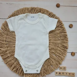 Prążkowane body rosnące wraz z dzieckiem 56-86 ecru krótki rękaw