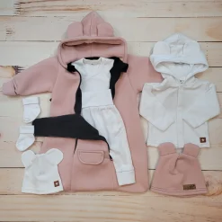 Stylizacja na wiosenną podróż samochodem dla dziewczynki
