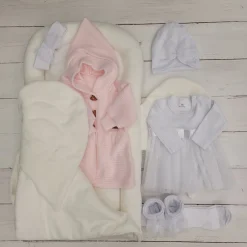 Stylizacja na zimowy chrzest da dziewczynki