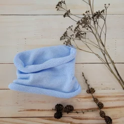 tuba dziergana, włóczkowa szalik-tuba niebieska