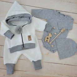 Włóczkowy 4 cz dres baggy niemowlęcy kolor biało-szary ostatnie sztuki 62, 68, 74, 86
