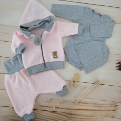 Włóczkowy 4 cz dres baggy niemowlęcy kolor różowo-szary ostatnie sztuki 56, 68, 74, 80, 86