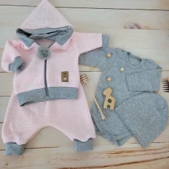 Włóczkowy 4 cz dres baggy niemowlęcy kolor różowo-szary ostatnie sztuki 56, 68, 74, 80, 86