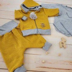 Włóczkowy 4 cz dres baggy niemowlęcy kolor musztardowo-szary ostatnie sztuki 56-86