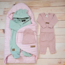 Wiosenna stylizacja na kwietniowe wyjście ze szpitala dla dziewczynki