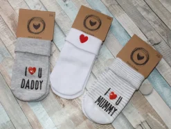 Zestaw 3 par skarpet rozmiar 0-4 miesięcy rozmiar 17-19 I love